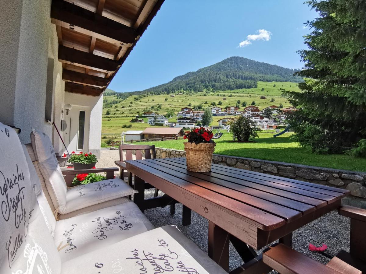 Das Alpenblick & Outdoor Lodge Nauders Exterior photo